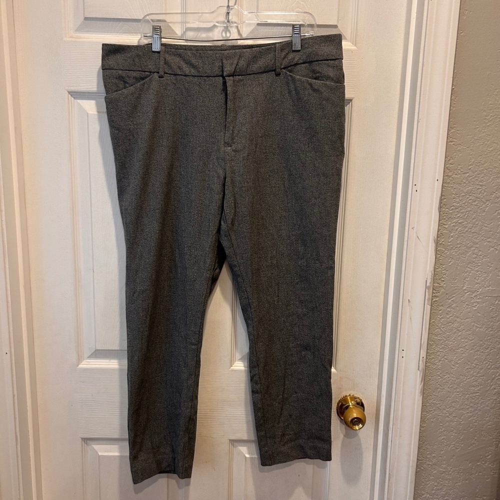 A New‎ Day Gray Stretch Cropped Trouser Pants Womens Size 16 Career Casual